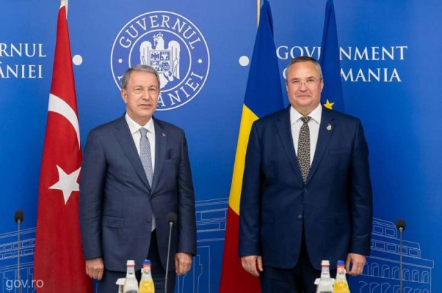 Premierul Ciucă a discutat cu ministrul turc al Apărării despre securitatea regională