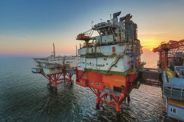 BTA: Cabinetul deschide licitaţia pentru explorarea petrolului şi gazelor naturale în Marea Neagră