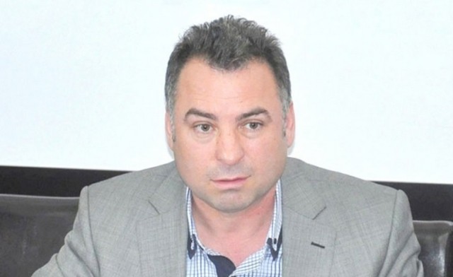 Matei s-a săturat de sechestru și își vrea bunurile înapoi!