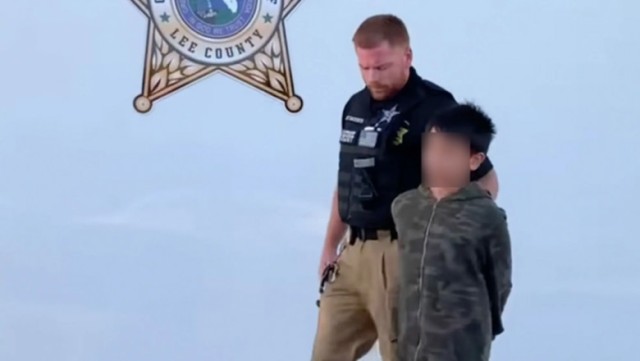 Copil de 10 ani arestat în Florida după ce a amenințat că își ia armă și va face o baie de sânge