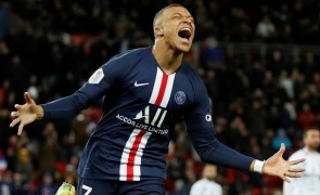 OFICIAL - Kylian Mbappe și-a prelungit contractul cu PSG
