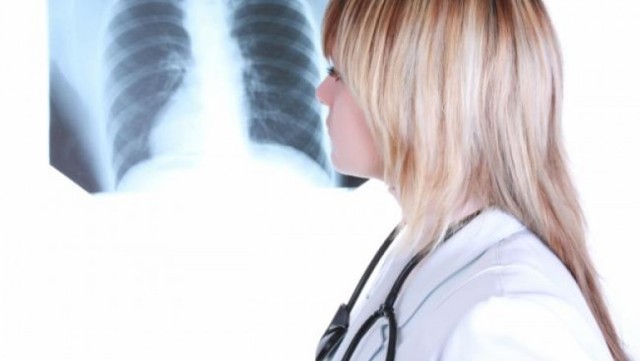 Explozie de cazuri de pneumonie, din cauza imunității scăzute