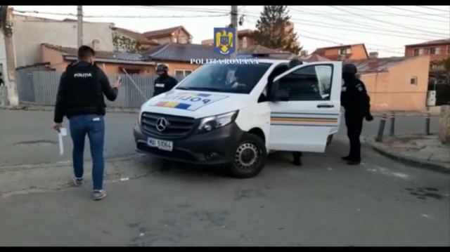 Percheziții de amploare în județul Constanța într-un dosar de proxenetism! Video