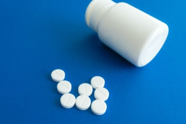 Pericolele aspirinei. Experții trag un semnal de alarmă