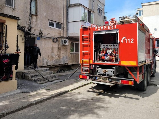 Incendiu la un apartament, pe strada Soveja