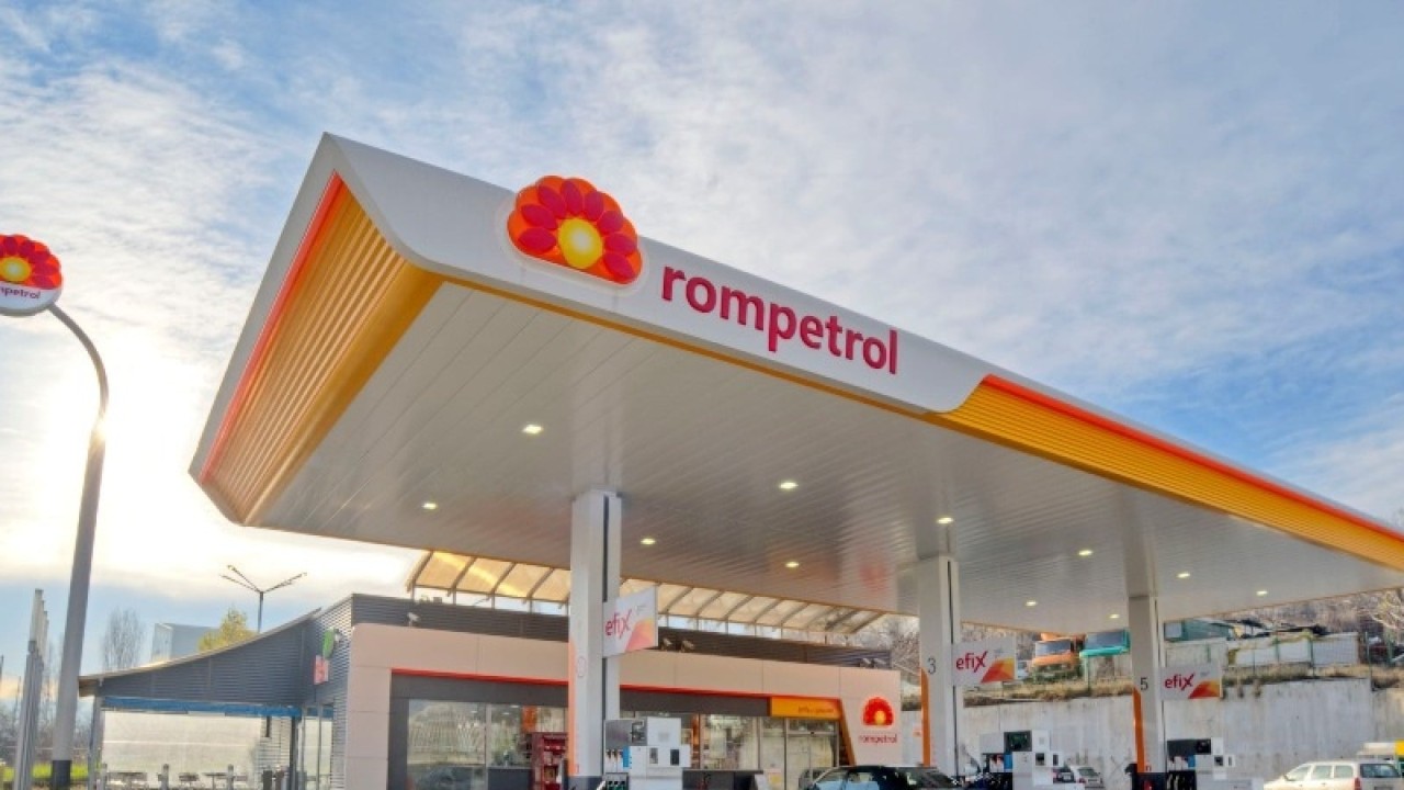 Kazahii de la KMG, proprietarii Rompetrol, vor prelua și stațiile Lukoil