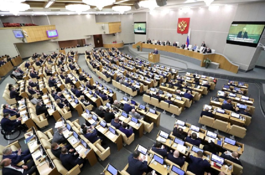 Parlamentul rus a adoptat legea care elimină limita de vârstă pentru înrolarea în armată
