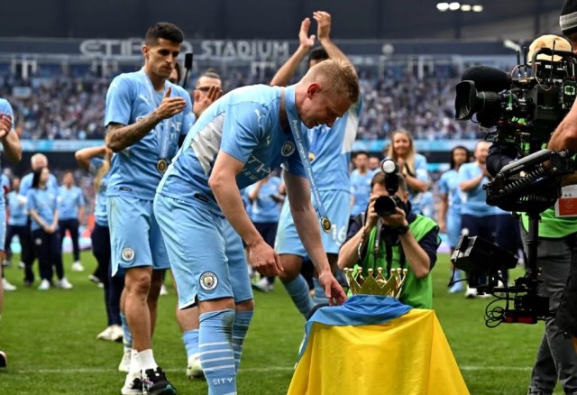 Fotbal: Ucraineanul Zincenko le-a dedicat compatrioţilor trofeul câştigat în Premier League cu Manchester City