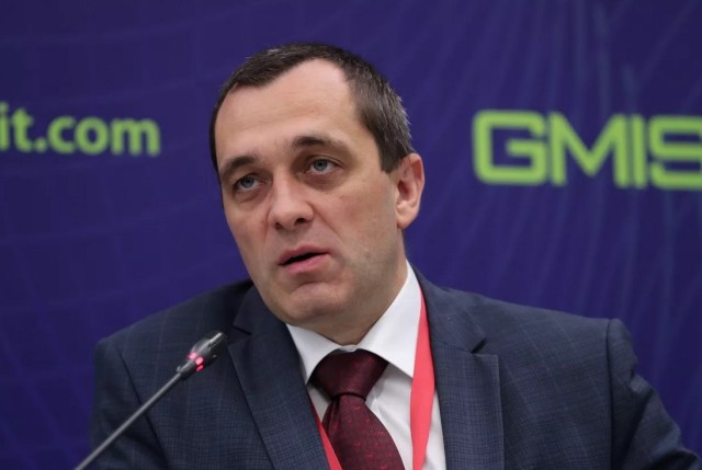 Încă o moarte misterioasă în Rusia: un fost director al Lukoil a fost găsit mort în pivnița unui șaman