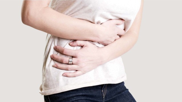 Totul despre anexită, boala denumită greșit „răceală la ovare”