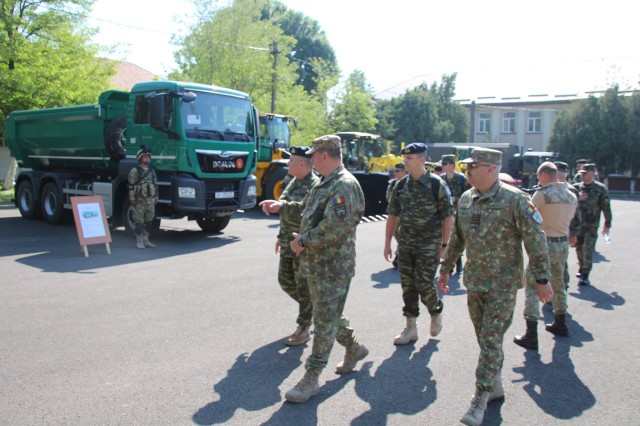 Delegație importantă, la Brigada 9 Mecanizată Mărășești, din Constanța