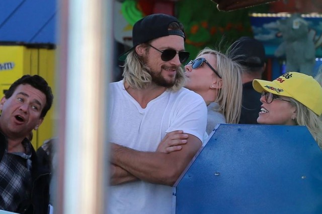 Charlize Theron iubește din nou, la șapte ani de la despărțirea de Sean Penn