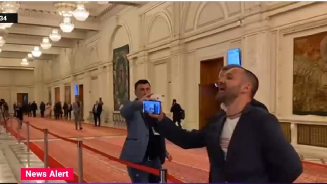 Mai mulți membri AUR au iscat un scandal, nemulțumiți că un proiect nu a trecut de votul majorității. Video