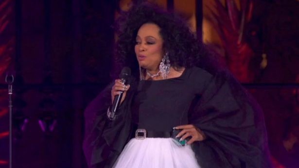 Diana Ross a încântat publicul de la Festivalul Glastonbury cu un recital ce a inclus numeroase cântece despre iubire