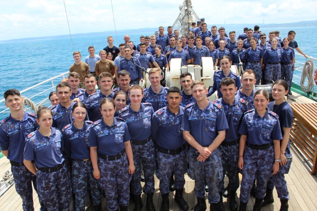 Festivitate de absolvire pentru studenții și elevii militari din Forțele Navale Române