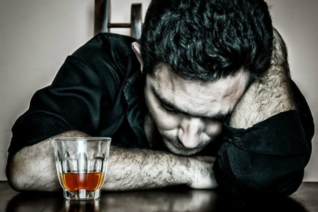 Creștere a consumului de alcool, în timpul pandemiei