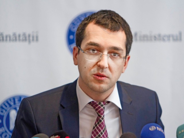 PSD, în război cu Vlad Voiculescu: Să ne explice cinstitul cum a trăit cu 33 de lei pe zi, timp de 4 ani