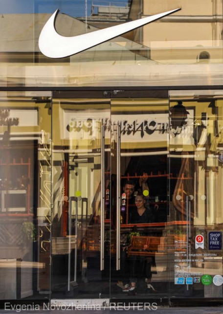 Nike va ieşi complet de pe piaţa din Rusia