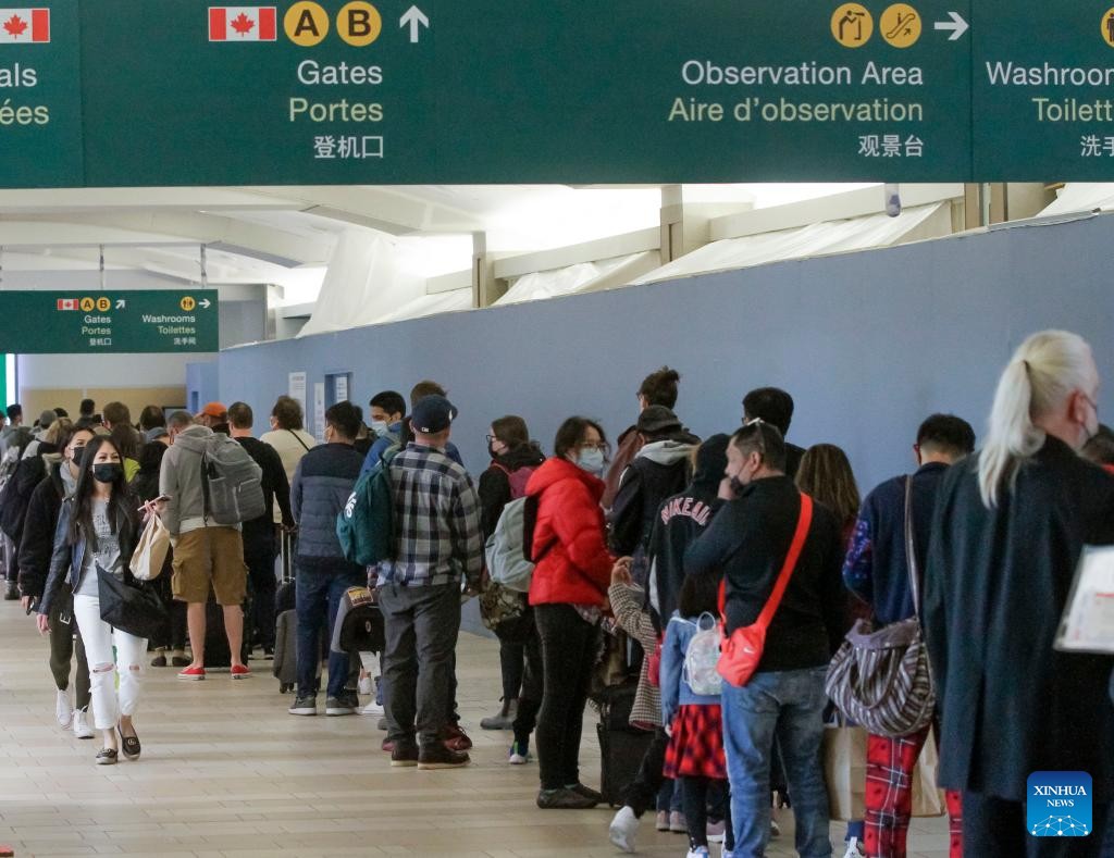 Canada suspendă testele COVID-19 aleatorii în aeroporturile supraaglomerate