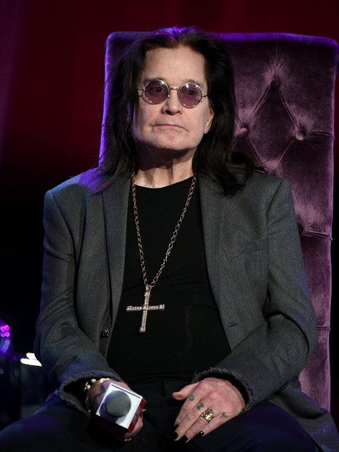 Ozzy Osbourne va fi supus unei operaţii 'decisive pentru restul vieţii'