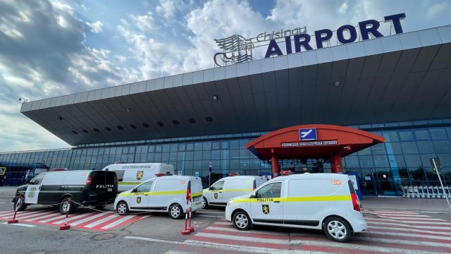 Alertă cu bombă pe aeroportul din Chișinău. Textul era în limba rusă