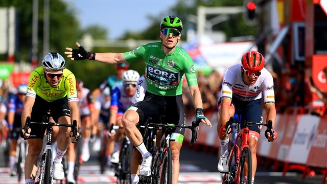 Ciclism: Sam Bennett a reuşit dubla în Turul Spaniei