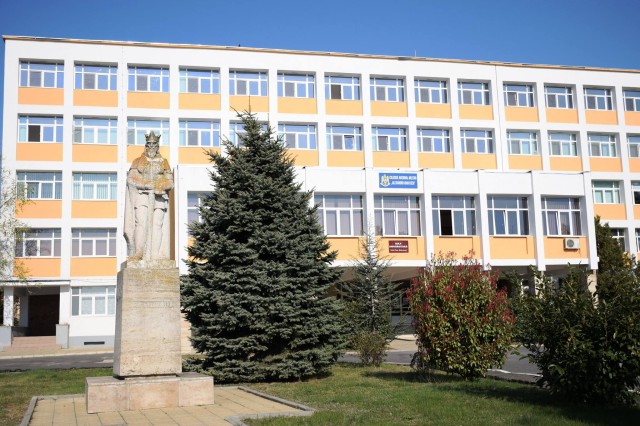 Festivitate de absolvire a studiilor liceale militare, în Portul militar Constanța