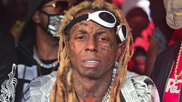 Rapperul Lil Wayne nu va cânta la un festival din Regatul Unit după ce i-a fost refuzată intrarea în ţară