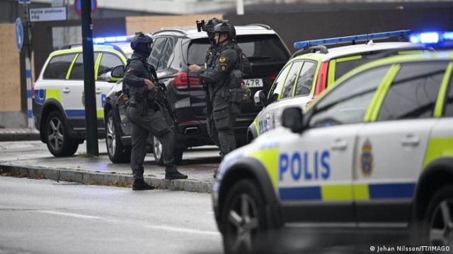 Suedia: Suspectul arestat în urma atacului armat din Malmö este un adolescent de 15 ani