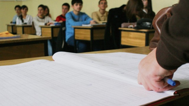 Salariile angajaţilor din sistemul privat de învăţământ, în România, variază între 4.000 şi 9.000 de lei