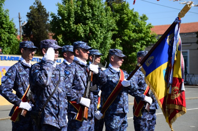 Jurământul militar, rostit de prima serie de rezerviști voluntari, la Capu Midia