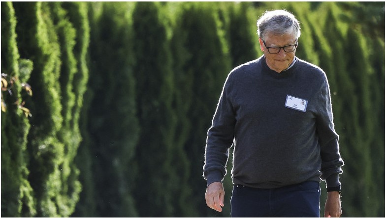 Bill Gates a promis să iasă din topul celor mai bogați oameni din lume