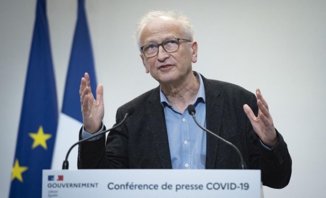 Nou val de COVID, în Franța: Șeful campaniei de vaccinare vrea reintroducerea măștilor în transport