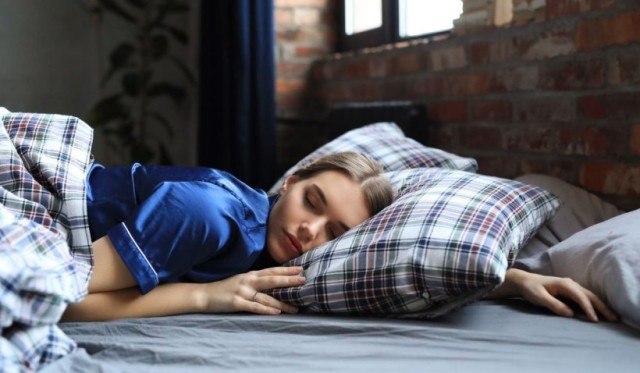 Alimentele care te ajută să adormi ușor. Sunt un boost natural de melatonină