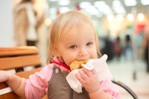 Alimentele care pot fi toxice pentru copii