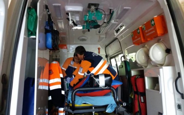 Coliziune între 2 autoturisme, în 23 August. Trei persoane, printre care un copil de 3 ani, au ajuns la spital