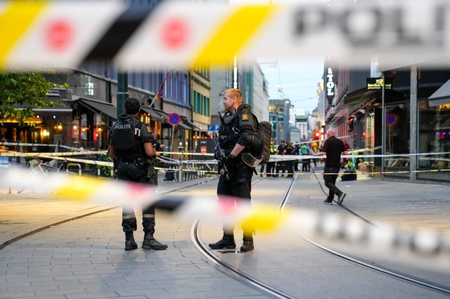 Autorul atacului armat din Oslo a fost prins: Comunitatea gay e revoltată