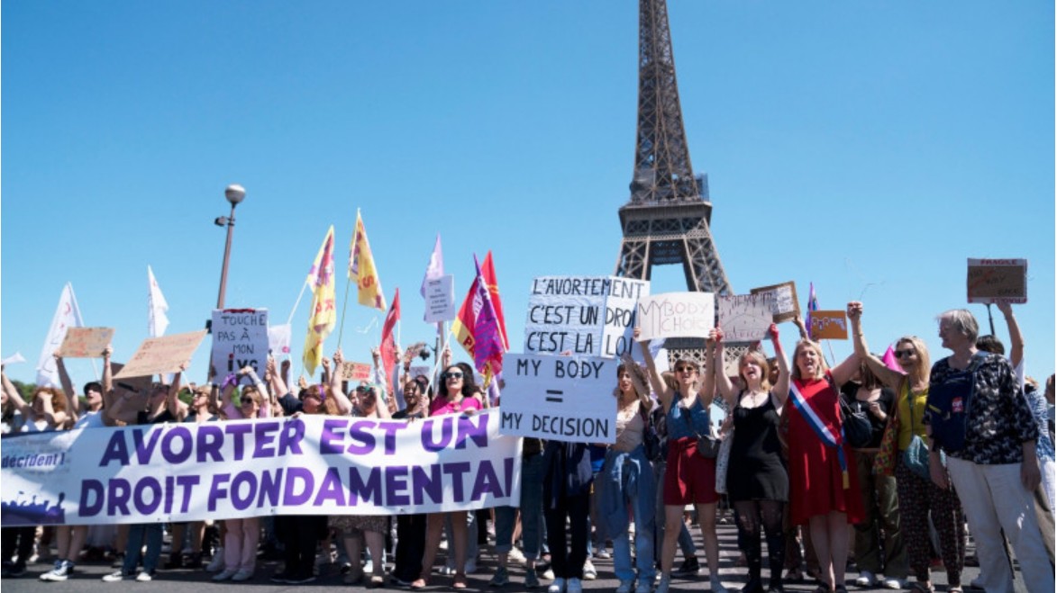 Manifestaţii în Franţa pentru apărarea dreptului la avort