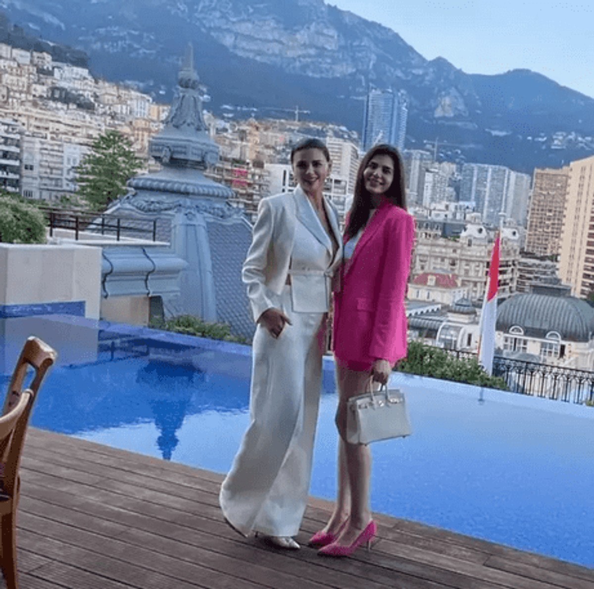 Monica și Ramona Gabor, la masă cu „greii” din Monaco