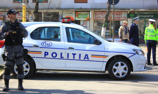 I-a umflat ochiul cumnatei, din cauza unei sume de bani