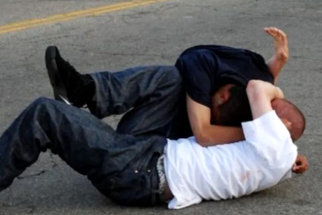 Bărbat agresat fizic, în zona Trocadero. Polițiștii fac cercetări