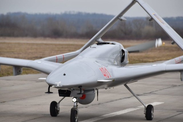 Kosovo a cumpărat un lot de drone Bayraktar produse de Turcia 