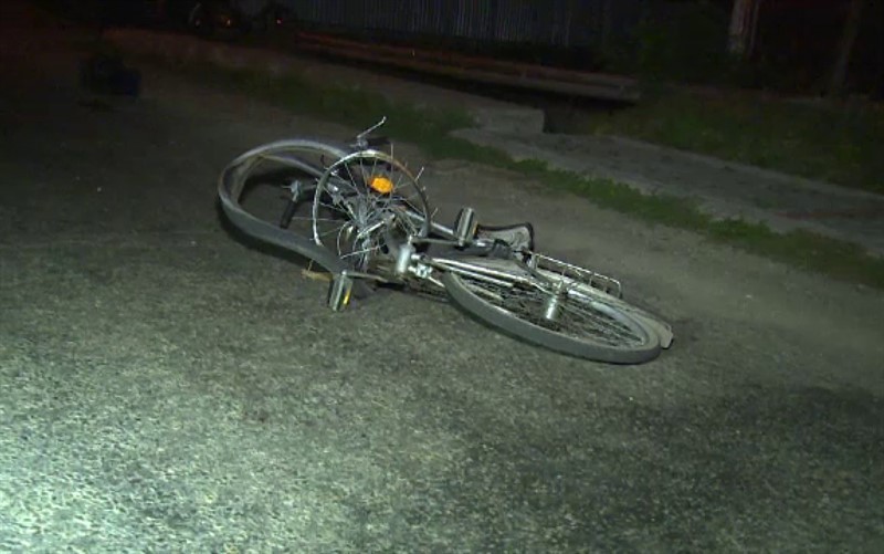 O fetita de 9 ani a cazut de pe bicicleta si a murit, speriata de o alta minora care conducea un ATV