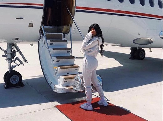 Kylie Jenner, pusă la zid pentru un zbor de 12 minute cu avionul privat: „Criminala climatului”