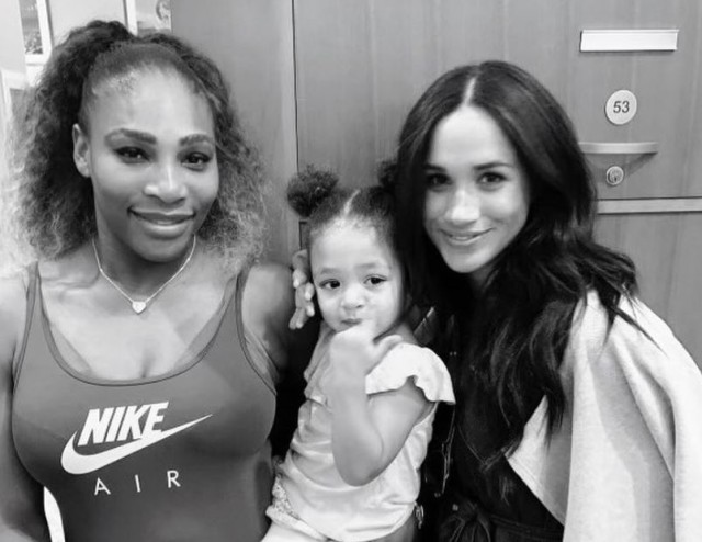 Meghan Markle şi-a lansat un podcast; Serena Williams, prima invitată