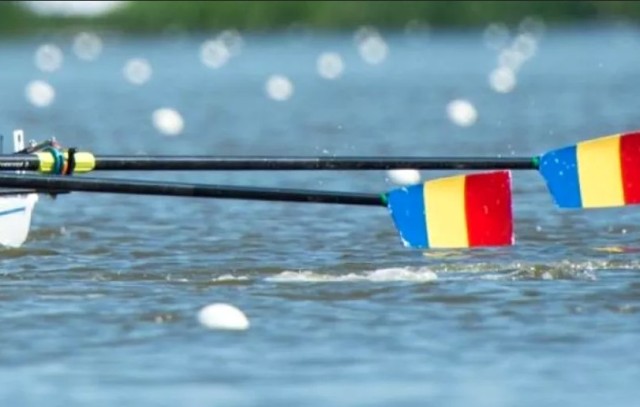 Canotaj: Două echipaje româneşti, calificate în semifinalele Mondialelor de la Racice