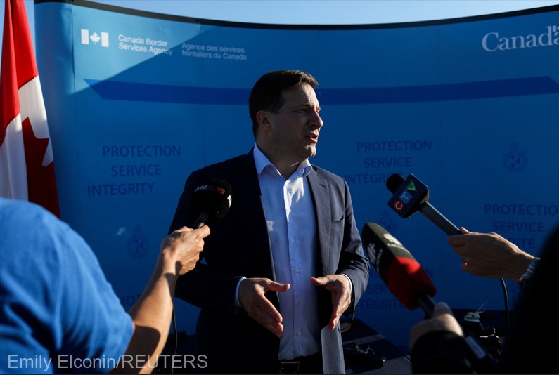 Canada va interzice importul de arme de mână