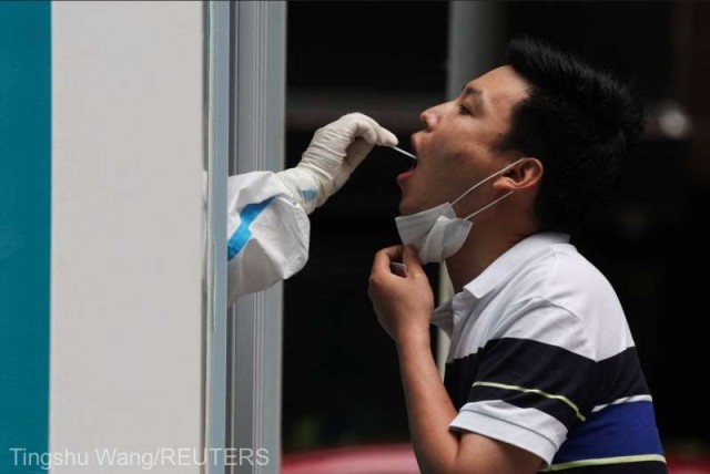 Coronavirus: China reduce la jumătate perioada de carantină pentru persoanele care sosesc din străinătate