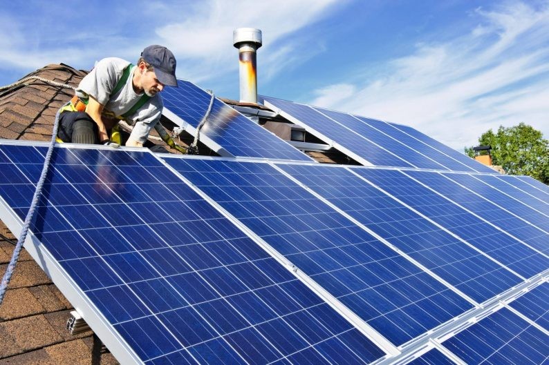 TVA creste de la 5% la 9% pentru livrarea si instalarea de panouri fotovoltaice si panouri solare termice