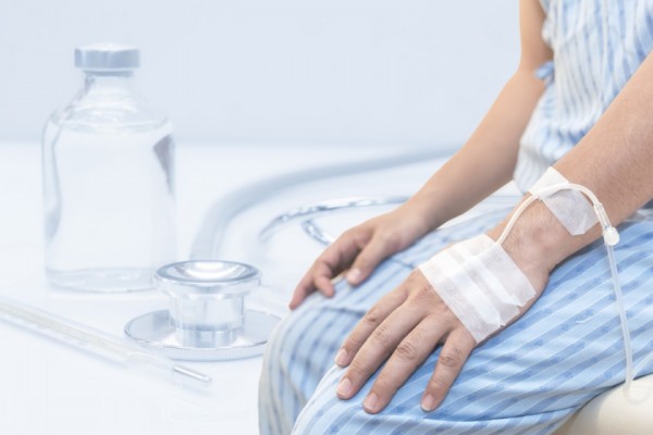 Medic oncolog: Leacurile 'din auzite' înrăutățesc starea de sănătate a pacienților cu cancer